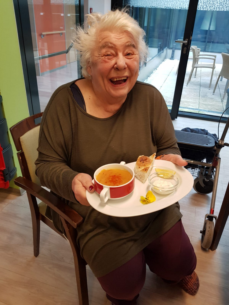 Osmanische Linsensuppe im Haus Lydia - inter pares Sozialholding GmbH