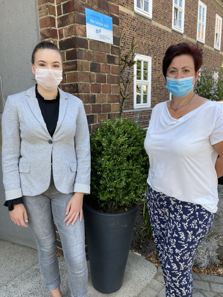 News_Herzlich willkommen Nina-Frau Bastuck mit Praktikantin Nina Golz _2_