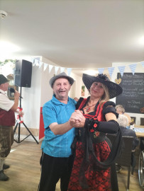 PHOTO-2025-11-06-06-58-29